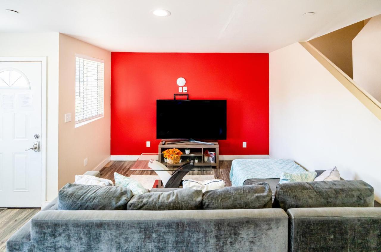 Spacious 5 Bedroom 3 Bath Modern Home By Downtown La With Parking ロサンゼルス エクステリア 写真