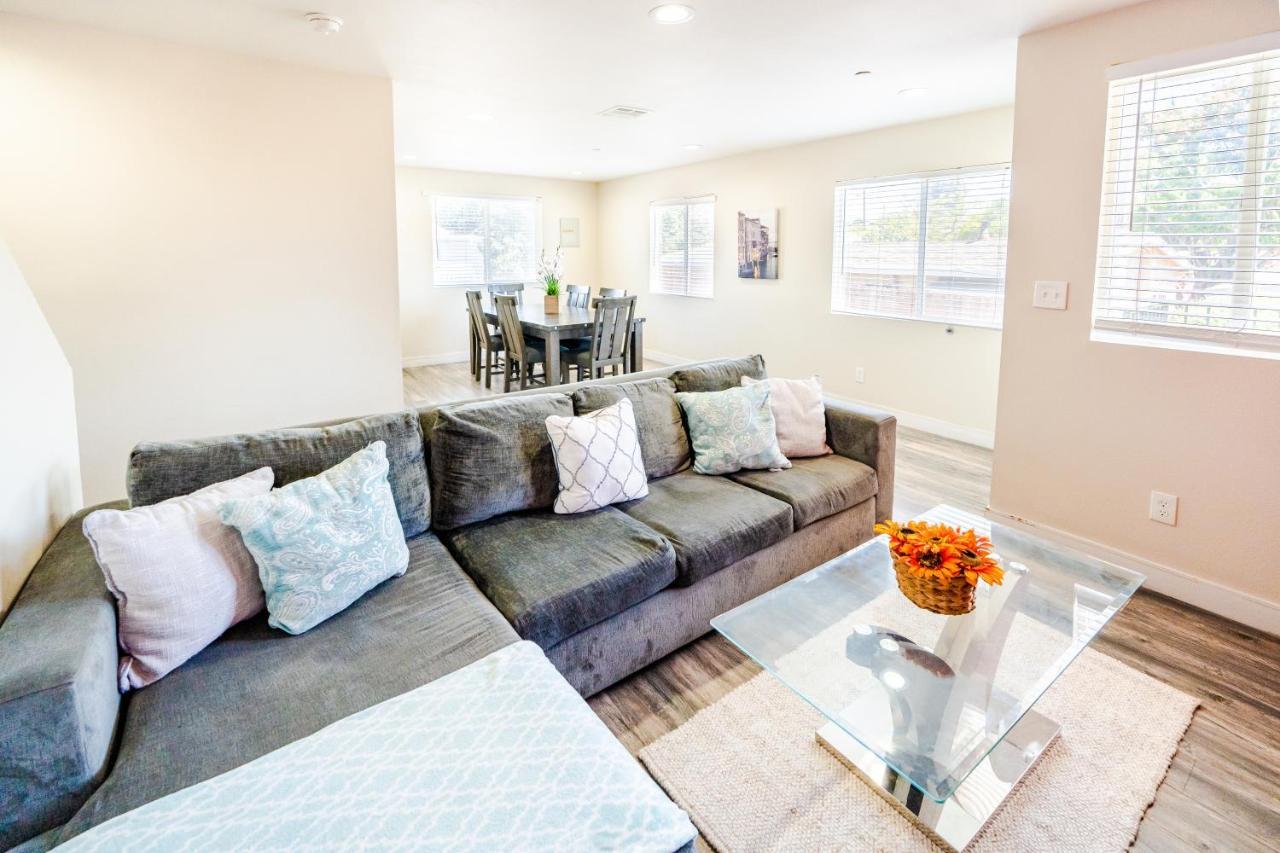 Spacious 5 Bedroom 3 Bath Modern Home By Downtown La With Parking ロサンゼルス エクステリア 写真